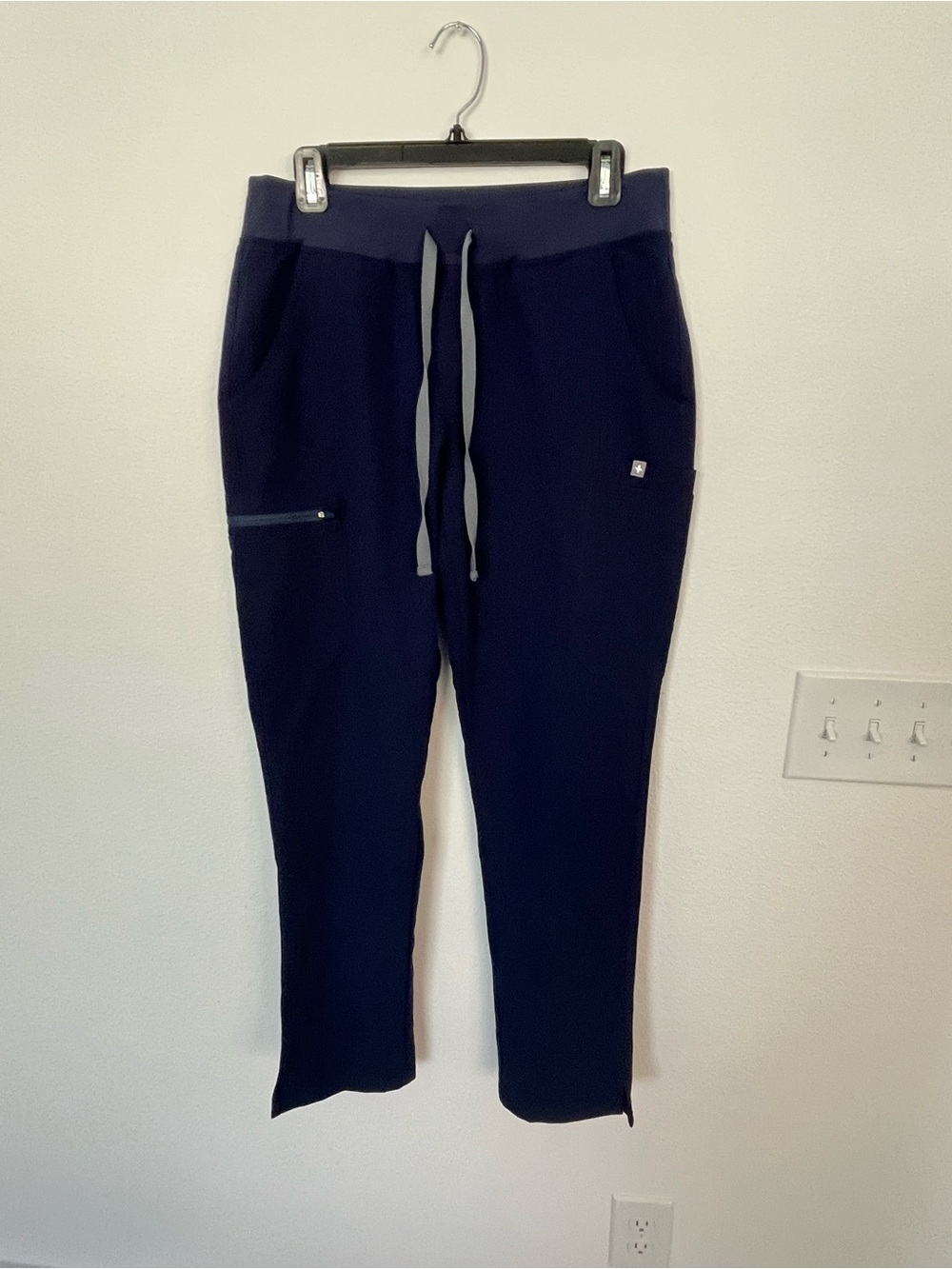 NWOT Figs Yola-yoga high waisted Scrub Trouser